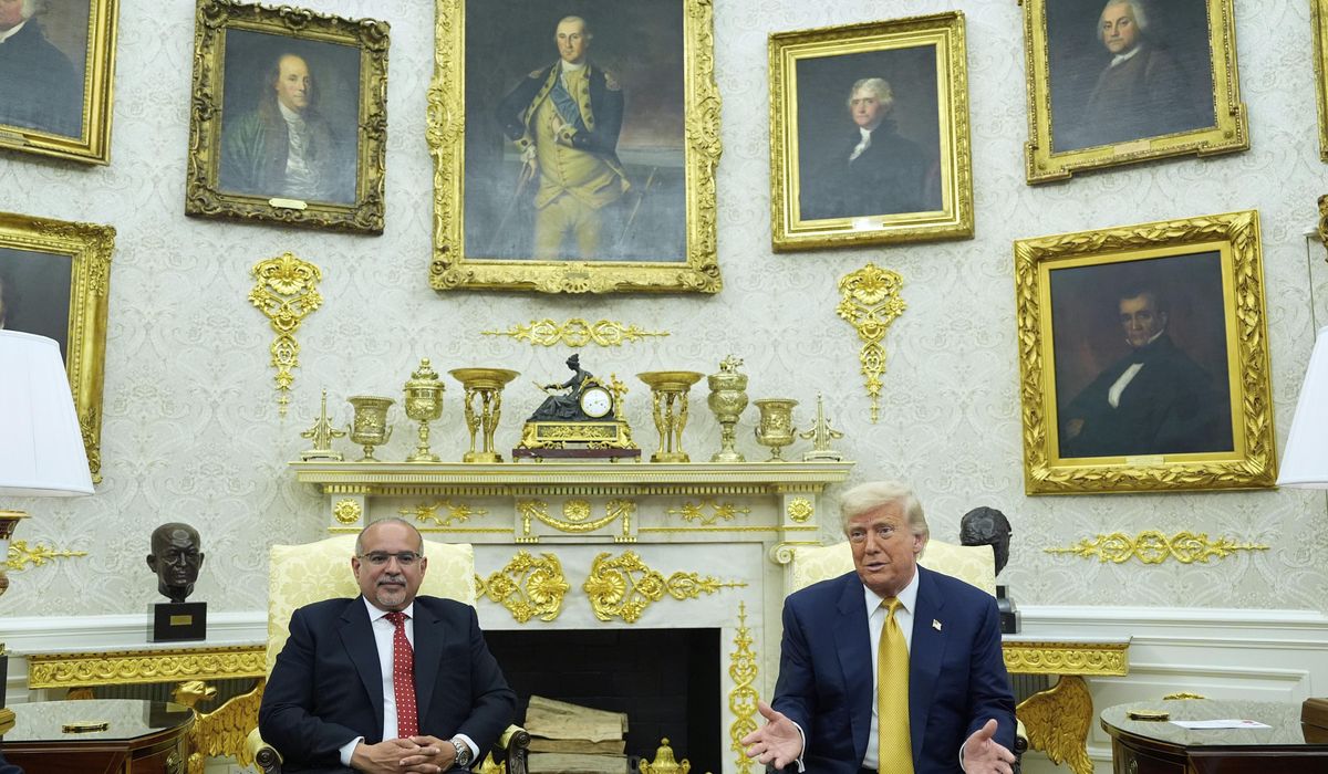 Trump hosts Bahrain crown prince, dines with Qatari prime minister as violence raises questions