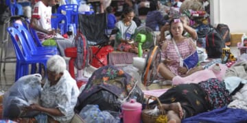 Thai, Cambodian leaders to meet in Malaysia for talks to end border dispute
