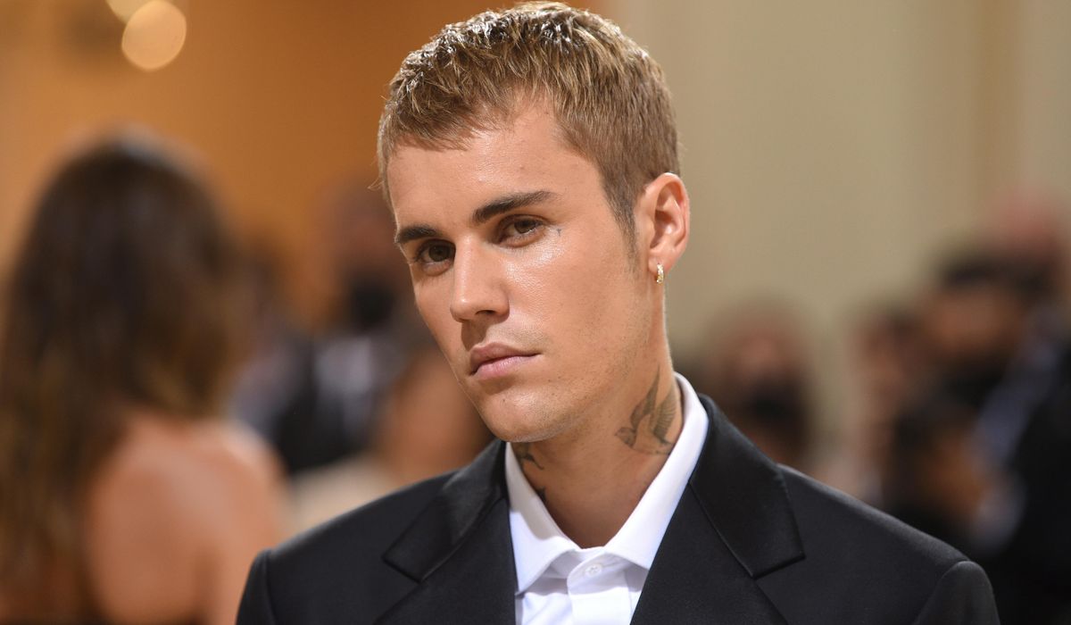 Justin Bieber lookalike banned from Vegas nightclub after performing, racking up bar tab