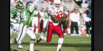 Running back LeShon Johnson of the Arizona Cardinals moves the ball during a game against the New York Jets at Sun Devil Stadium in Tempe, Arizona, in a file photo from Oct. 27, 1996. The Jets won the game, 31-21.