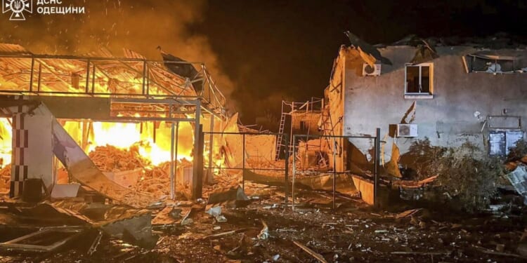 Russia and Ukraine launch drones, missiles and bombs as Zelenskyy seeks help at U.N.