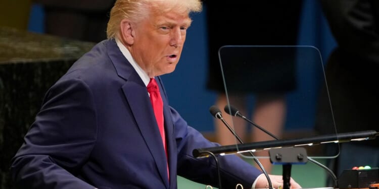 Trump slams countries at U.N. for buying Russian oil