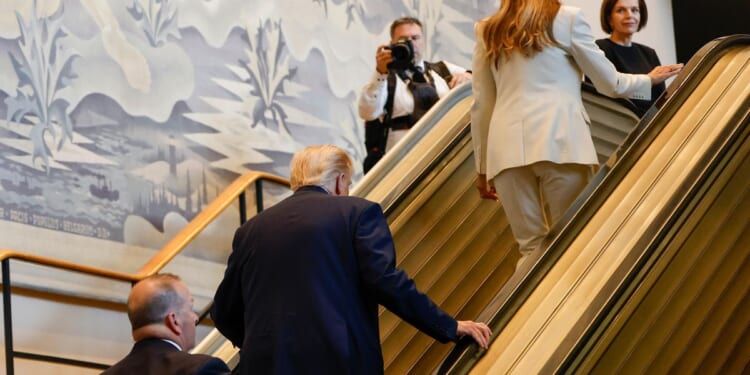 Donald Trump calls for arrests over 'sinister' U.N. mechanical failures; claims 'triple sabotage'