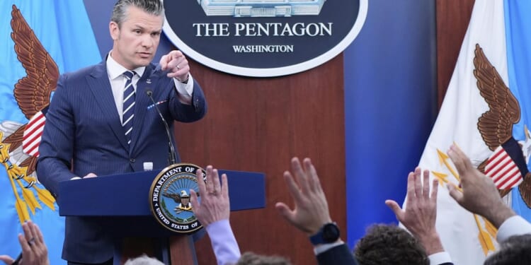 Legal experts say Pentagon journalist restrictions violate First Amendment protections