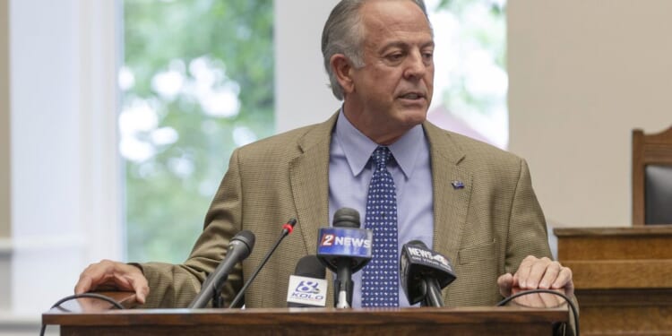 Nevada works its way off DOJ's sanctuary jurisdiction list