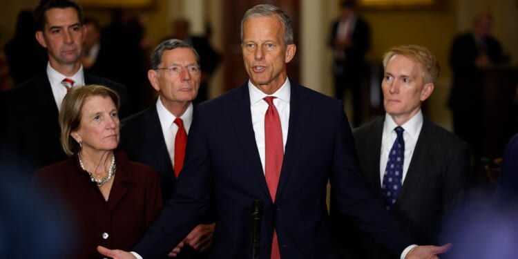 Hours Before Shutdown Deadline, There Is No Deal in Sight