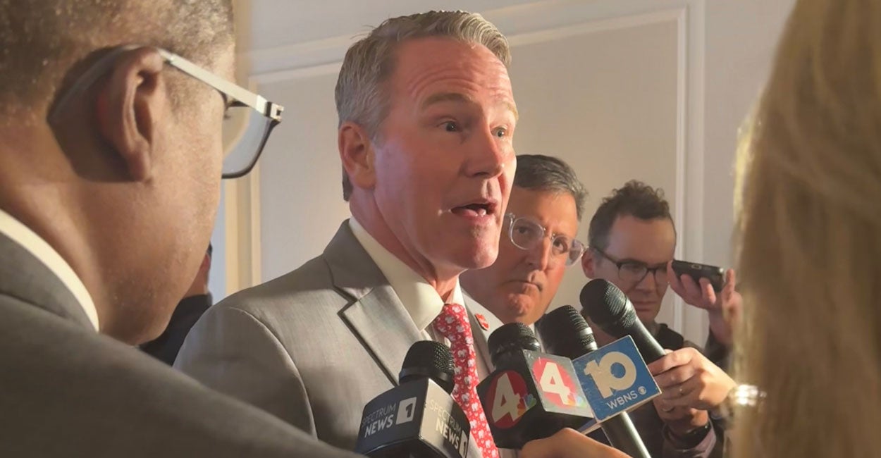 'DC Guy' Versus 'Ohio Guy' as Husted Draws Contrast With Brown