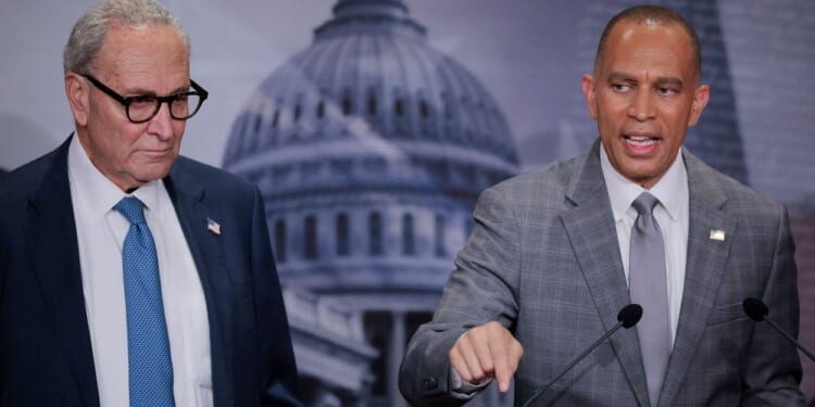 New Yorkers Go Toe-to-Toe in Titanic Shutdown Showdown