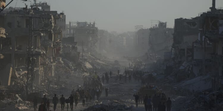 A ceasefire holds, Palestinians return to ruins and U.S. troops land in Israel