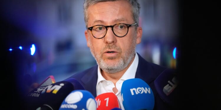 Portugal holds municipal elections with attention on Lisbon after streetcar crash