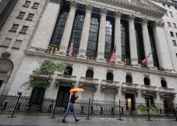 U.S. stocks rebound after Donald Trump says U.S.-China situation will be 'fine'