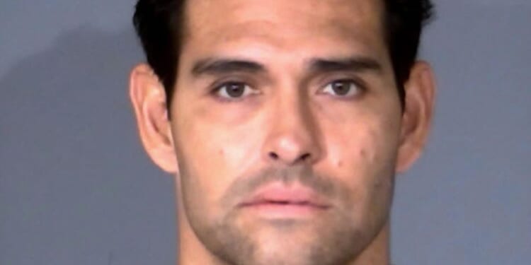 Judge in Mark Sanchez battery case in Indiana recuses herself