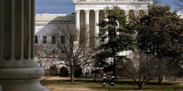 Supreme Court to close over the weekend due to shutdown