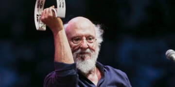 Greek singer-songwriter Dionysis Savvopoulos buried in a state funeral