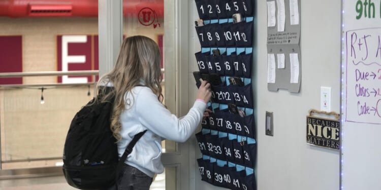 K-12 smartphone bans linked to improved student participation, test scores