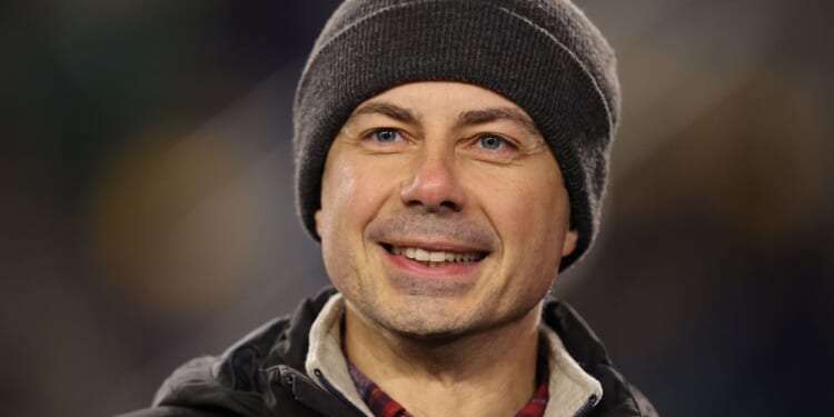 Buttigieg Praises Socialist NYC Mayoral Candidate Mamdani, Slams Cuomo Over Past Scandals Buttigieg Praises Socialist NYC Mayoral Candidate Mamdani, Slams Cuomo Over Past Scandals