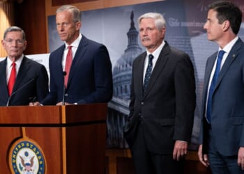 GOP Senators Fault Dems for Shutdown Consequences