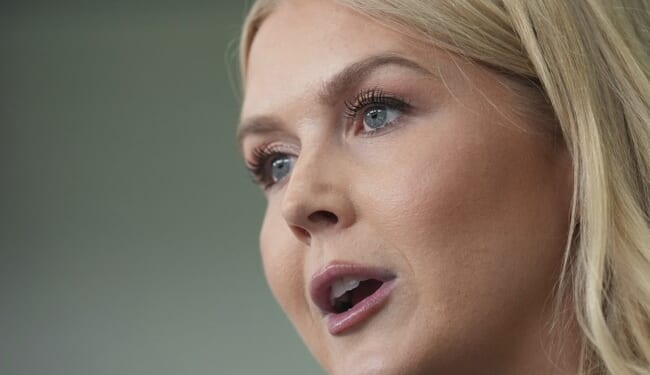 Hakeem Jeffries Makes Nasty Personal Attack Against Karoline Leavitt – PJ Media