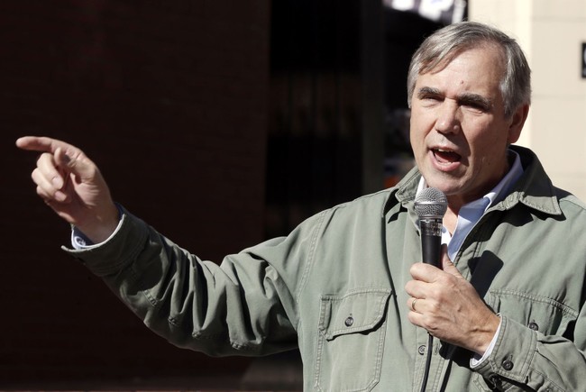 Jeff Merkley Just Discovered the Portland Anti-ICE Riots — and Blames Trump for Them – PJ Media