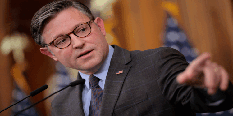 Johnson Puts Shutdown Onus on Democrats