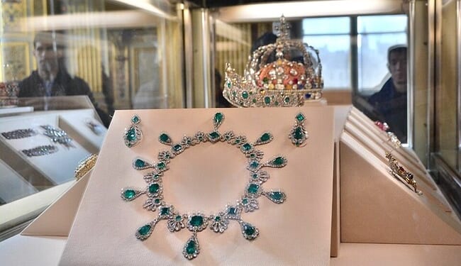 Louvre Heist Suspects Caught, Crown Jewels Still Missing – PJ Media