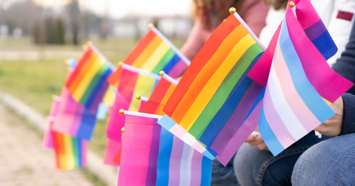 There's been a drop in the number of American college students identifying as transgender or "queer."