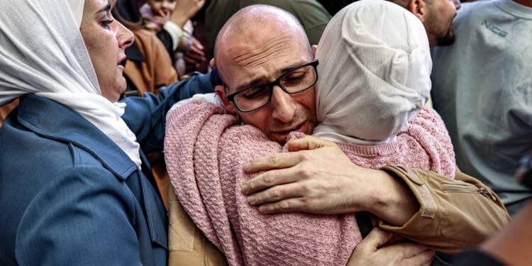 Shrinking Palestinian Christian Population Wary of Cease-Fire