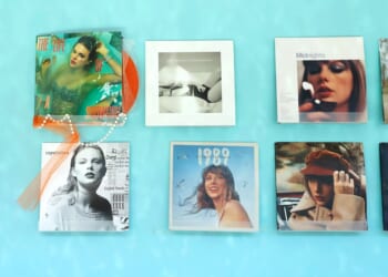 Taylor Swift Makes Showgirls of Us All