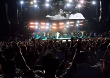 To Black Worship Leaders, Gospel vs. Contemporary Worship Is a False Dichotomy