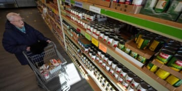 Here's how to help feed your neighbors during the shutdown and beyond, hunger relief groups say