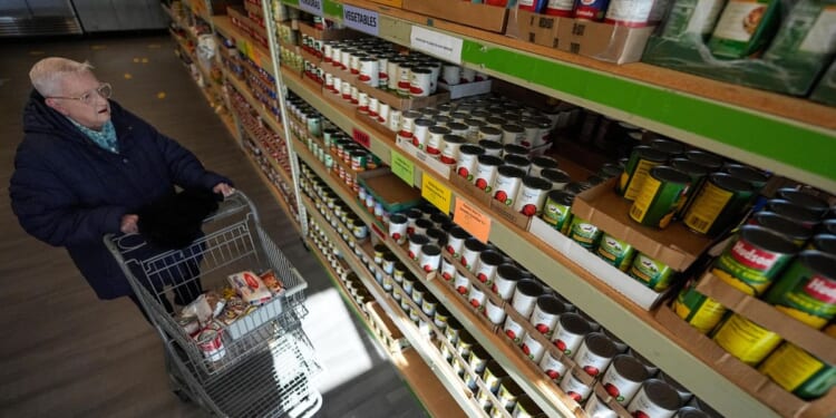 Here's how to help feed your neighbors during the shutdown and beyond, hunger relief groups say