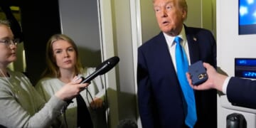 White House restricts press access near Oval Office