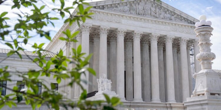 Donald Trump decides not to attend Supreme Court hearing on his tariffs