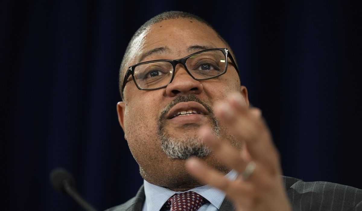 Soros-backed Manhattan District Attorney Bragg cruises to reelection