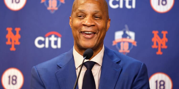 Trump pardons former Mets star Darryl Strawberry