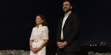 N.Y. Gov. Kathy Hochul puts the brakes on Mamdani's free bus-ride plan