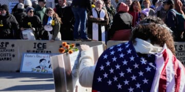 Hundreds of people detained in Chicago immigration crackdown could be released on bond judge signals