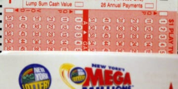$980 million Mega Millions jackpot won with ticket bought in Georgia
