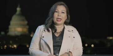 Duckworth Fires Staffer Who Helped Illegal by Impersonating a Lawyer – PJ Media