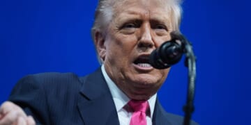 Trump calls for arrest of Democratic senators over military illegal orders video