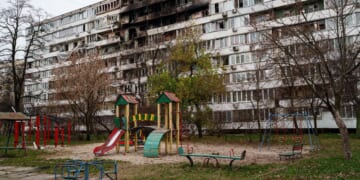 Russian attacks kill at least seven in Ukraine as talks on peace plan continue