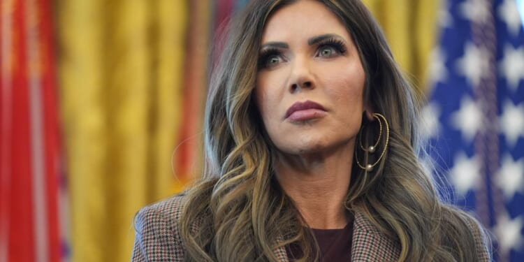 Kristi Noem gave approval to deport Venezuelans despite judge orders