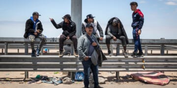 Peru to declare state of emergency as migrants leaving Chile cause backlash