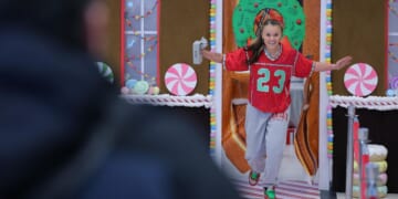 On Black Friday, U.S. retailers watch for a hoped-for holiday halo effect