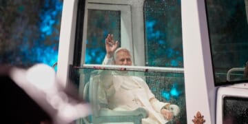 Pope calls on Lebanese leaders to be true peacemakers as he seeks to bring message of hope