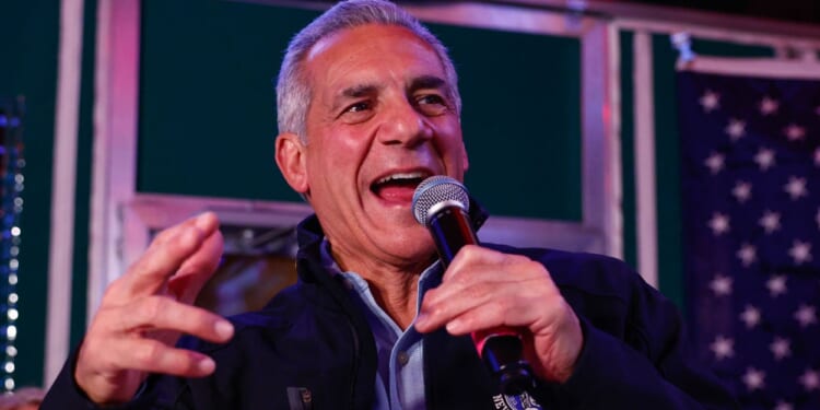 New Jersey Polls Closed After Bomb Threats on Election Day