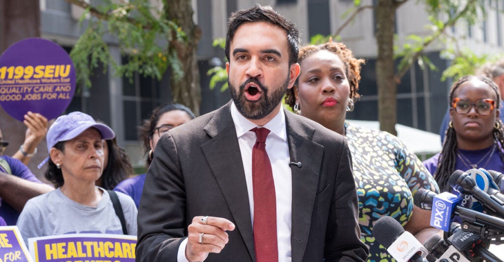 Mamdani speaks alongside SEIU labor activists in New York City.