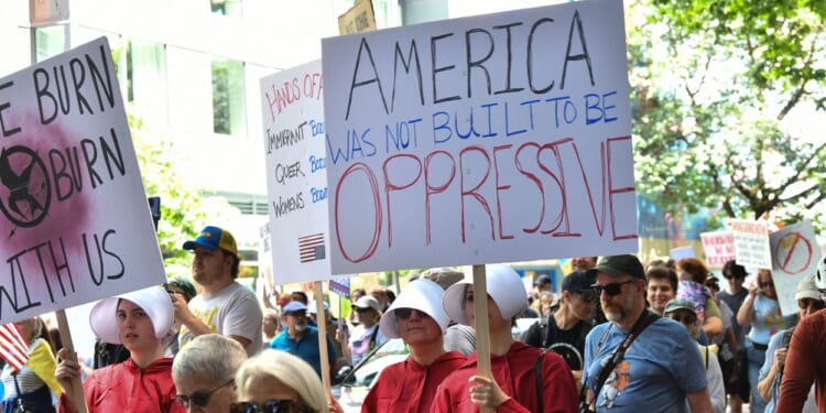 Seattle Elects Its First Socialist Mayor