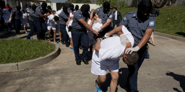 The New Yorker Goes to Bat for Model (Non) Citizen – HotAir