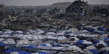 Qatari leader: Gaza ceasefire is at a critical moment